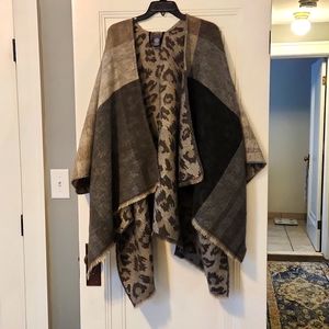 Vince Camuto poncho